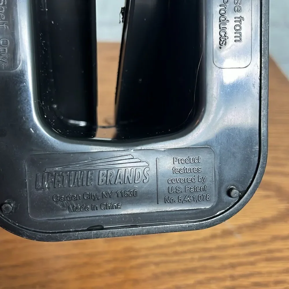 Larien Original Bagel Guillotine Bagel Biter Slicer Commercial Copyright 1996